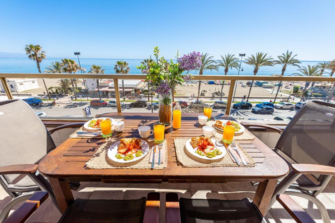 797 Holiday Rentals - Amplio Piso Con Terraza En Primera Linea De Playa Torremolinos Exteriér fotografie